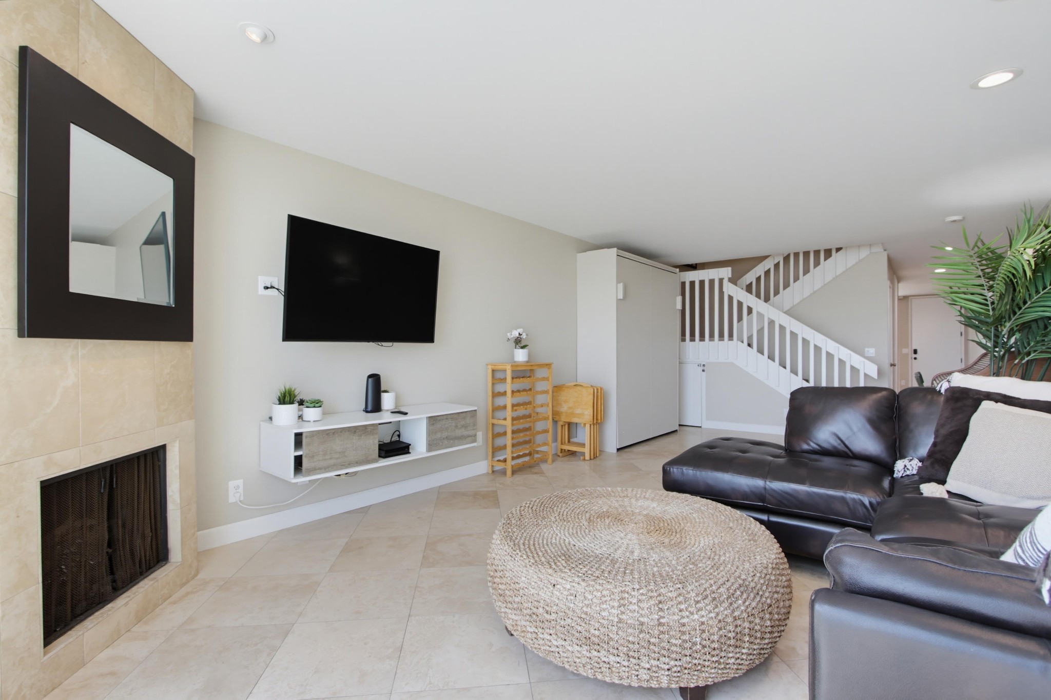 Virtual tour photo 13 of 50 for 3750 Bayside Walk Unit 11