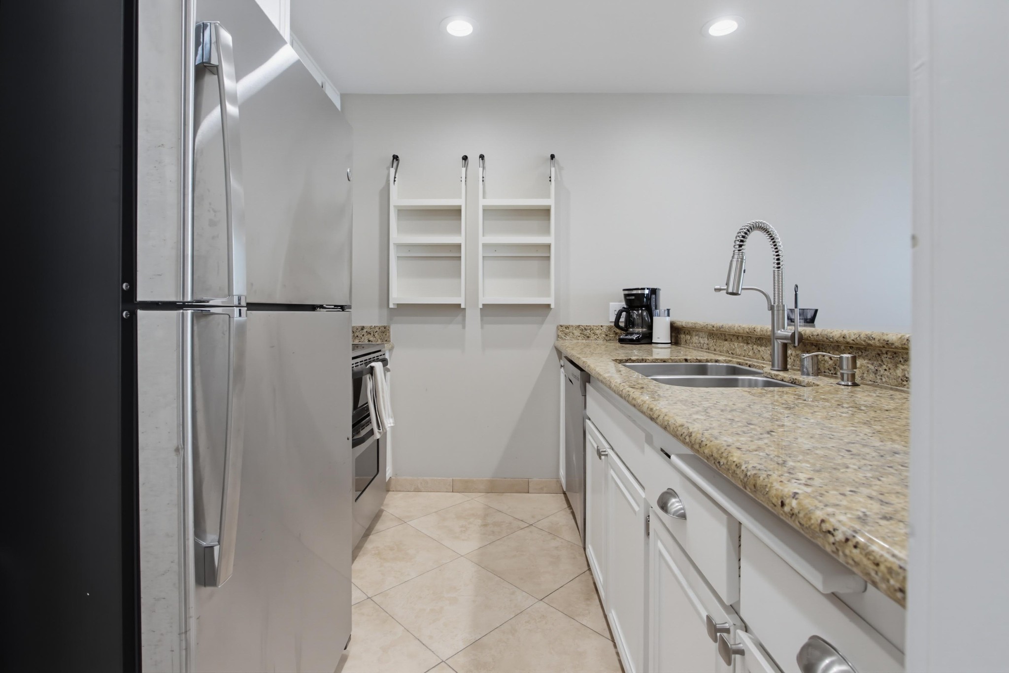 Virtual tour photo 21 of 50 for 3750 Bayside Walk Unit 11