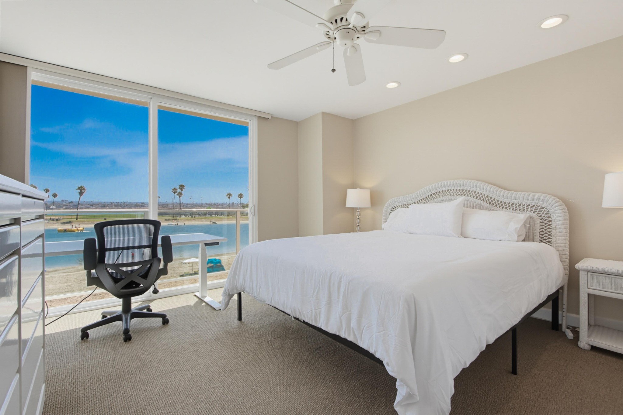 Virtual tour photo 30 of 50 for 3750 Bayside Walk Unit 11