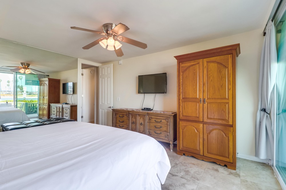 Virtual tour photo 32 of 58 for 3750 Bayside Walk UNIT 2