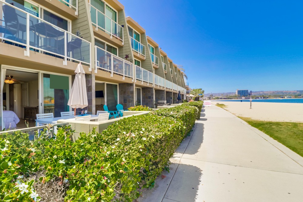 Virtual tour photo 51 of 58 for 3750 Bayside Walk UNIT 2