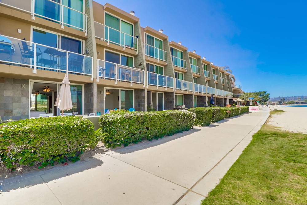 Virtual tour photo 53 of 58 for 3750 Bayside Walk UNIT 2