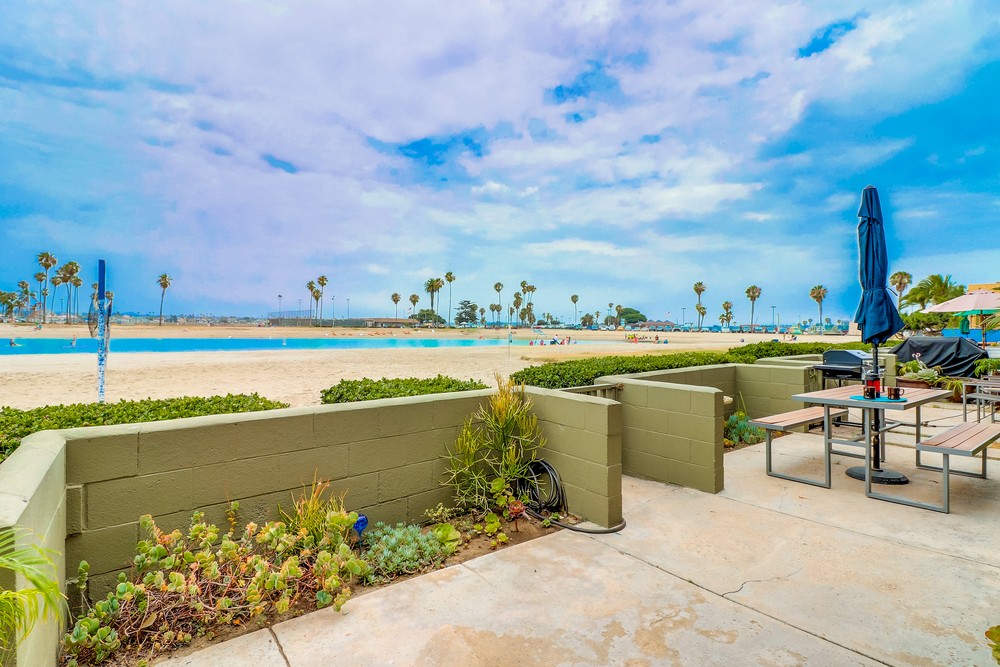 Virtual tour photo 7 of 41 for 3750 Bayside Walk UNIT 3
