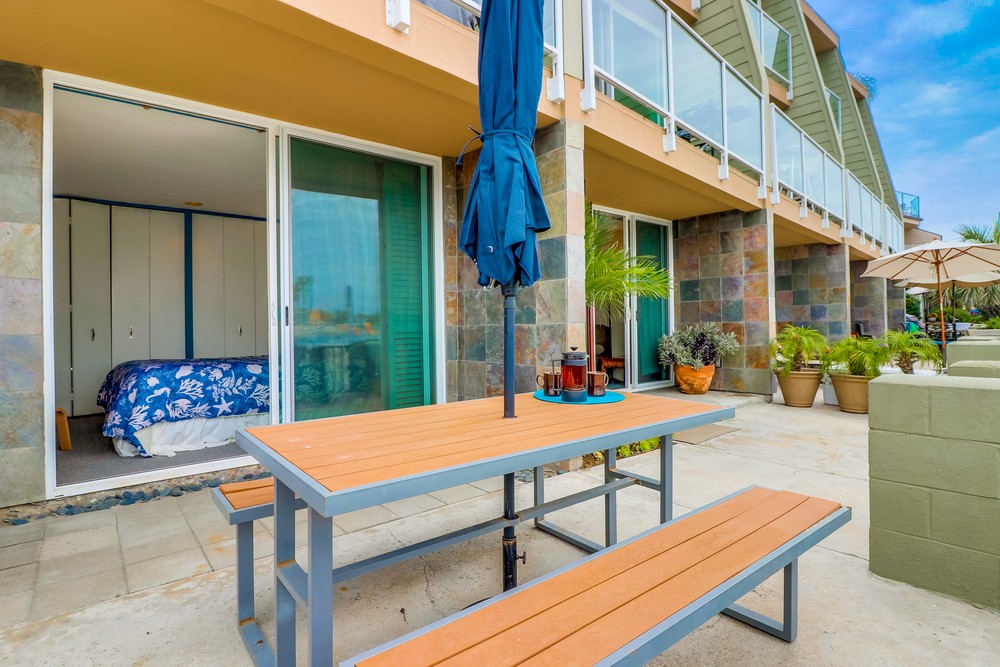 Virtual tour photo 10 of 41 for 3750 Bayside Walk UNIT 3