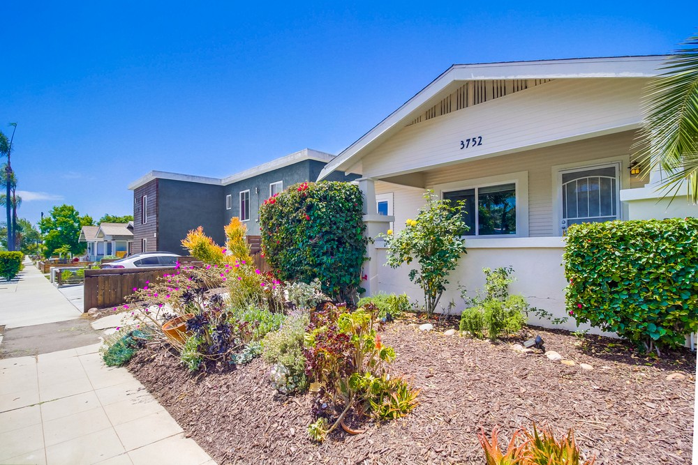 Virtual tour photo 5 of 68 for 3752 Bancroft St