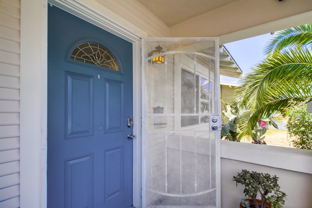 Virtual tour photo 10 of 68 for 3752 Bancroft St