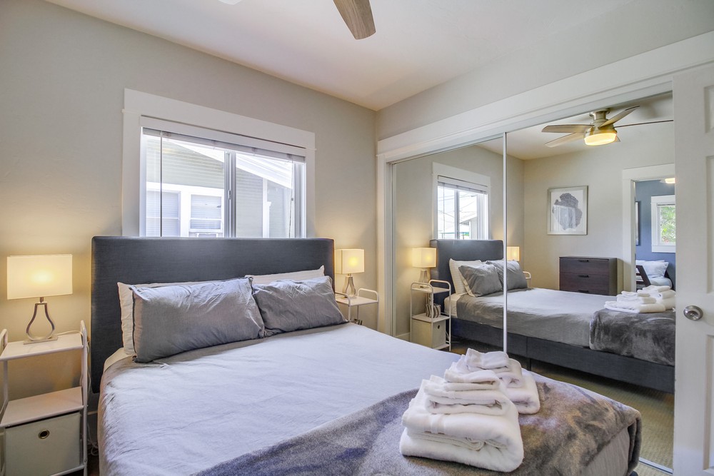 Virtual tour photo 38 of 68 for 3752 Bancroft St
