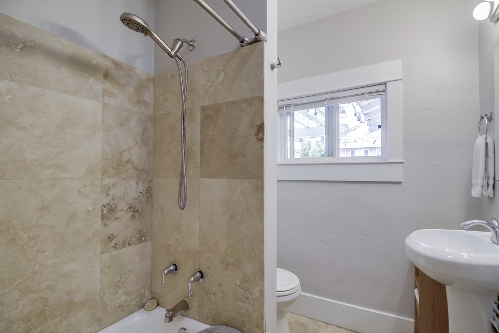 Virtual tour photo 42 of 68 for 3752 Bancroft St
