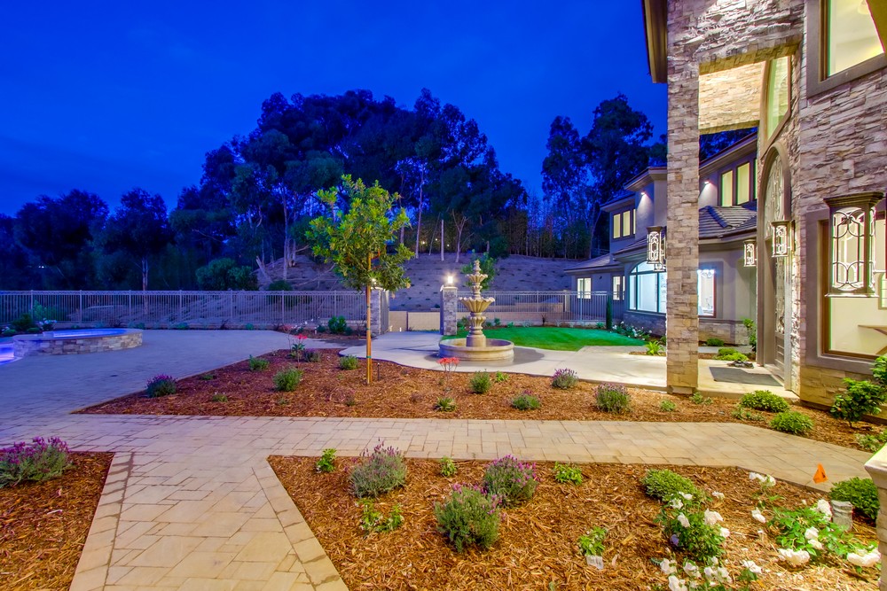 Virtual tour photo 5 of 114 for 3753 Arroyo Sorrento Rd