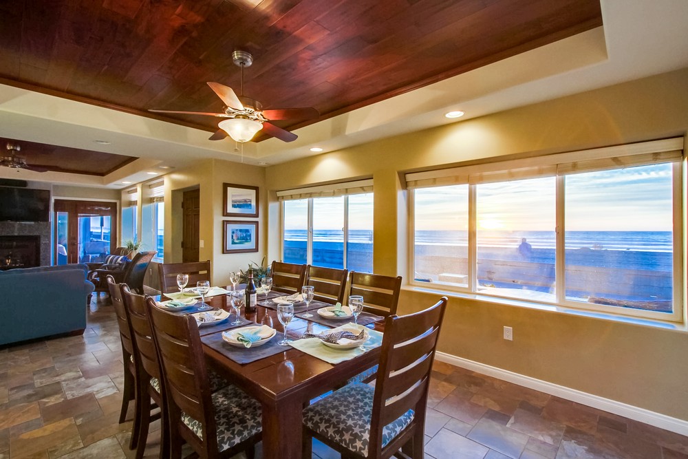 Virtual tour photo 18 of 59 for 3753 Ocean Front Walk