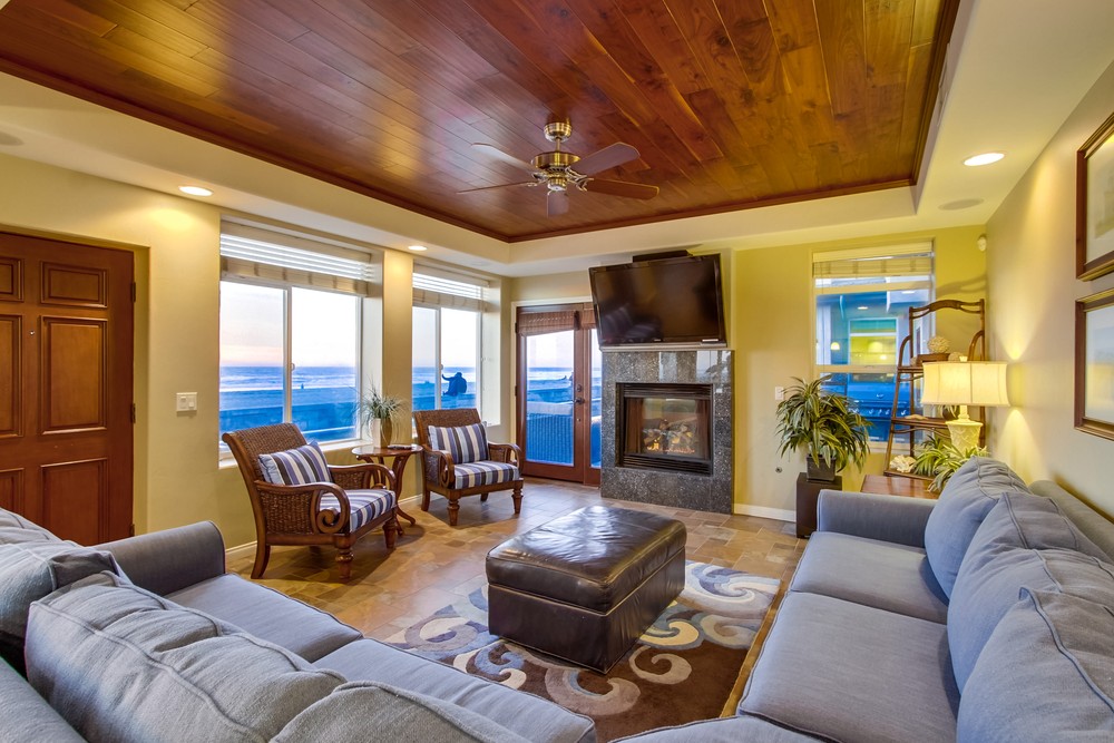 Virtual tour photo 24 of 59 for 3753 Ocean Front Walk