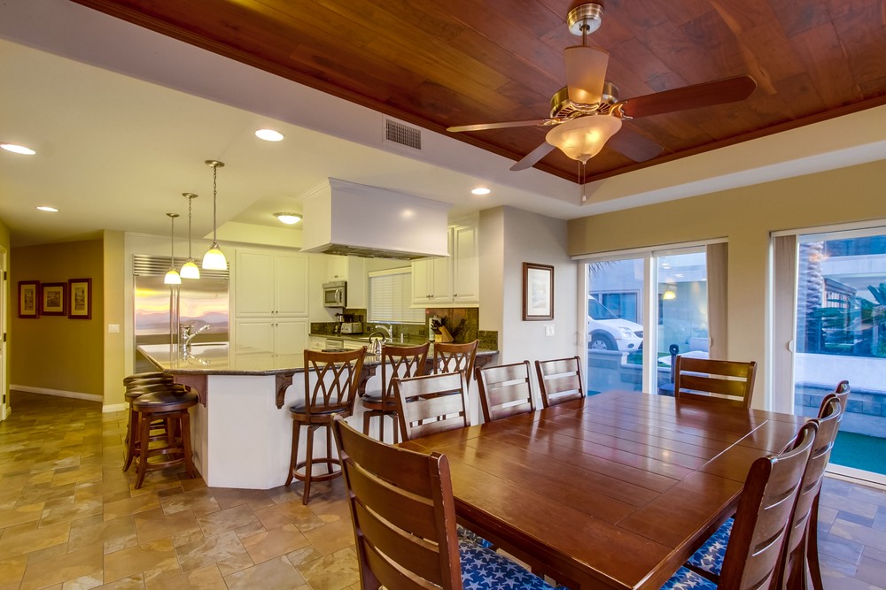 Virtual tour photo 34 of 59 for 3753 Ocean Front Walk