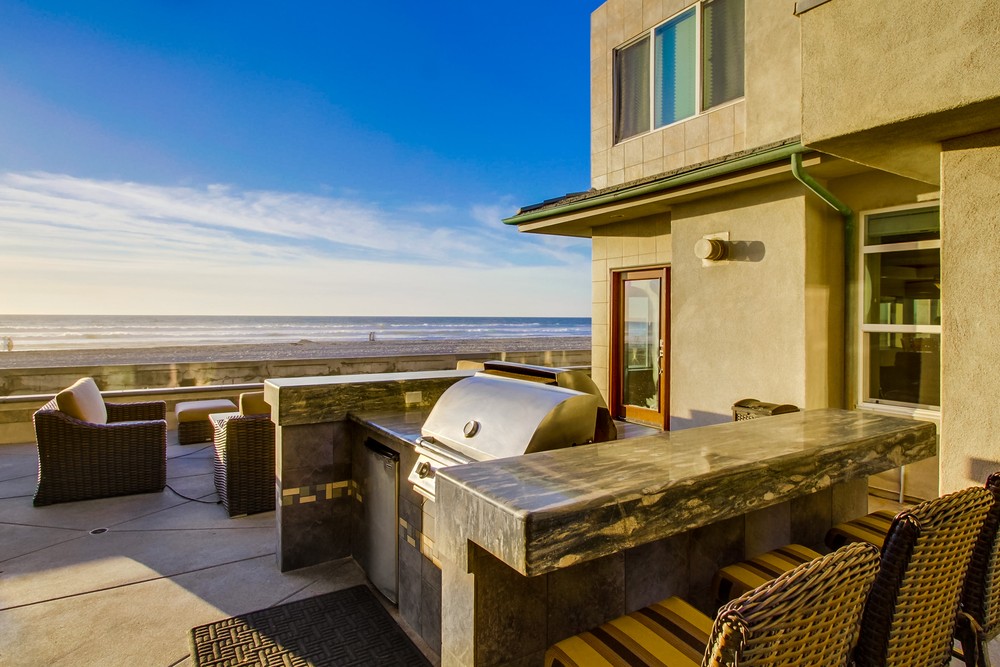 Virtual tour photo 45 of 59 for 3753 Ocean Front Walk