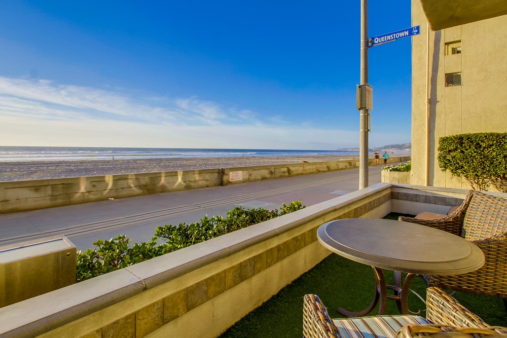 Virtual tour photo 46 of 59 for 3753 Ocean Front Walk
