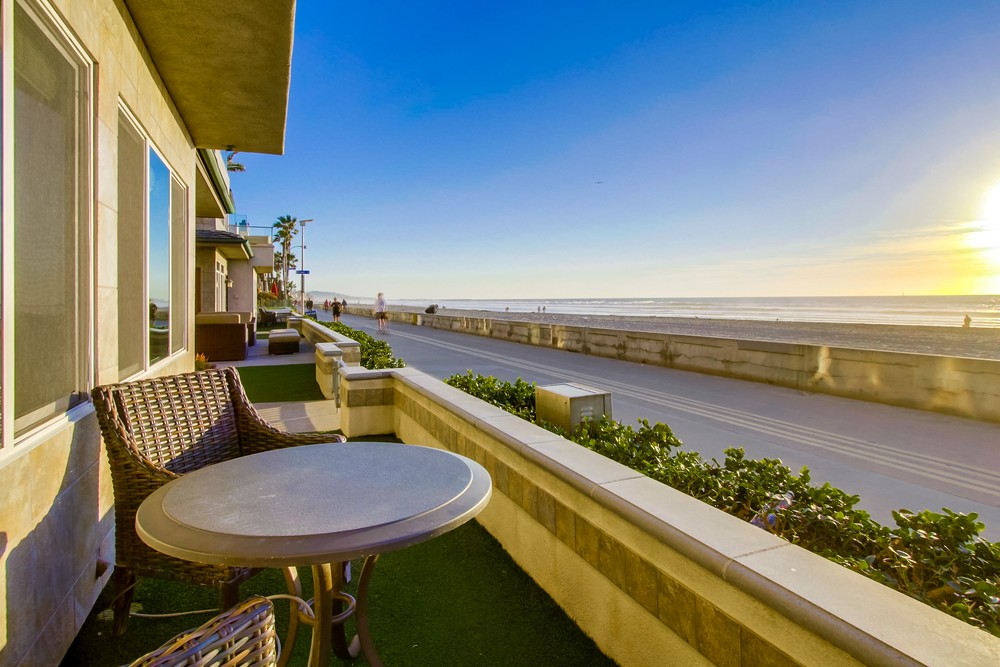 Virtual tour photo 47 of 59 for 3753 Ocean Front Walk