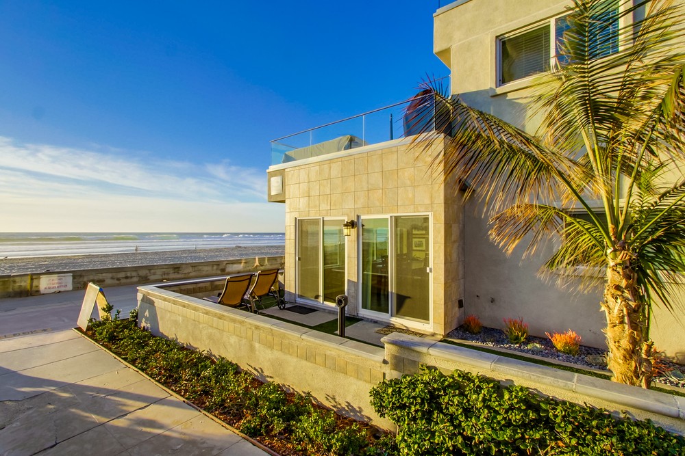 Virtual tour photo 51 of 59 for 3753 Ocean Front Walk