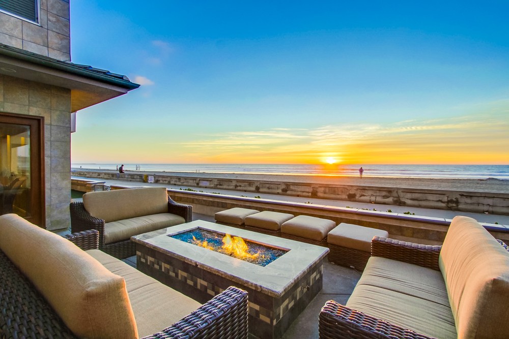 Virtual tour photo 55 of 59 for 3753 Ocean Front Walk