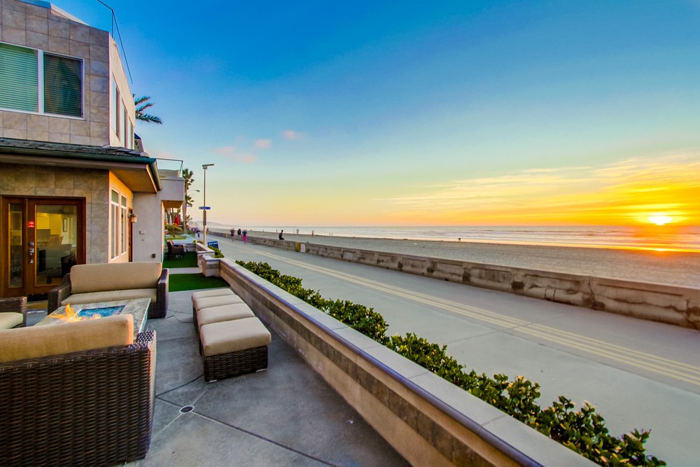 Virtual tour photo 56 of 59 for 3753 Ocean Front Walk