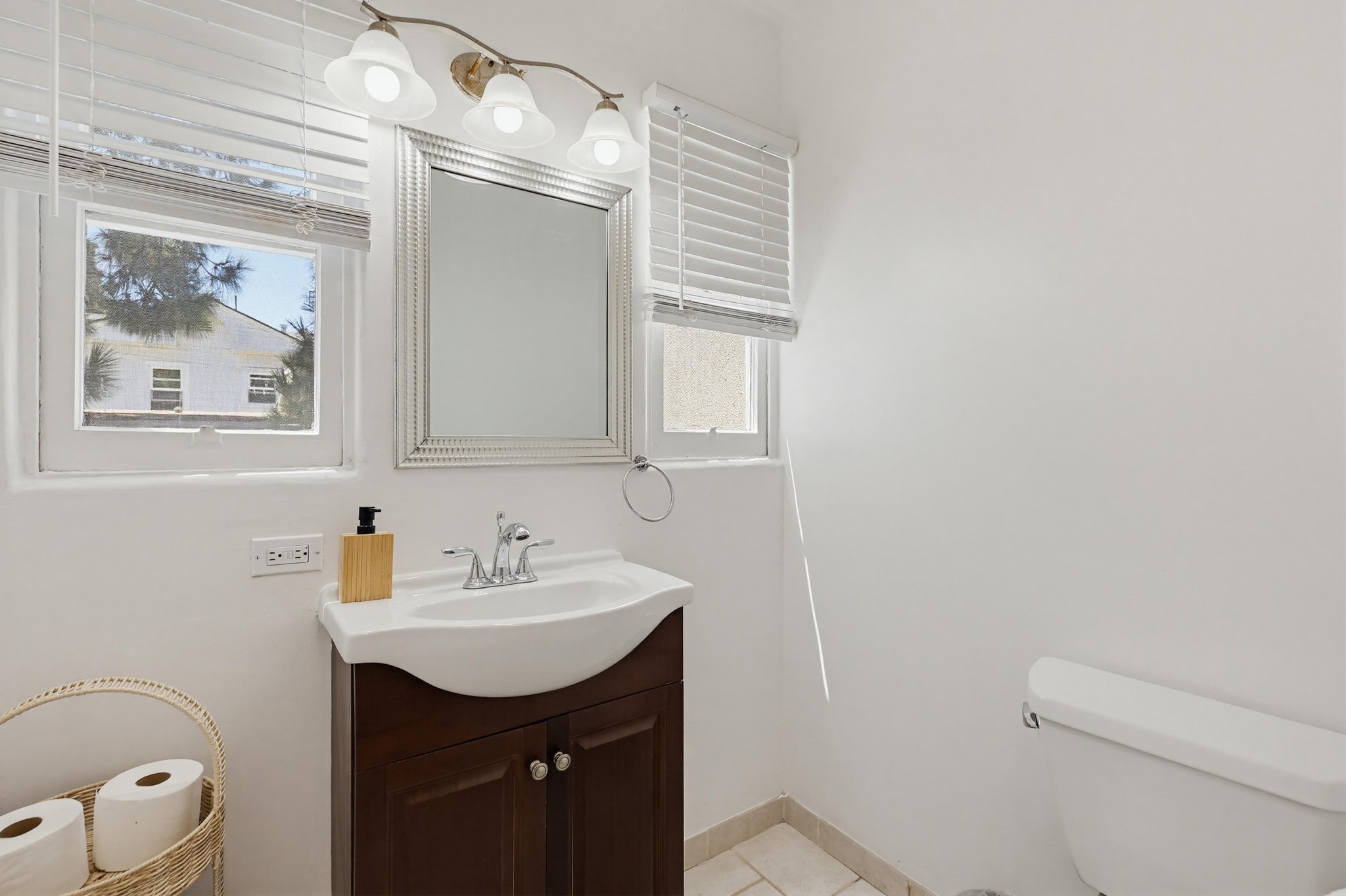 Virtual tour photo 24 of 64 for 3754 Tennyson St