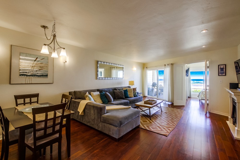 Virtual tour photo 9 of 28 for 3755 Ocean Front Walk #1