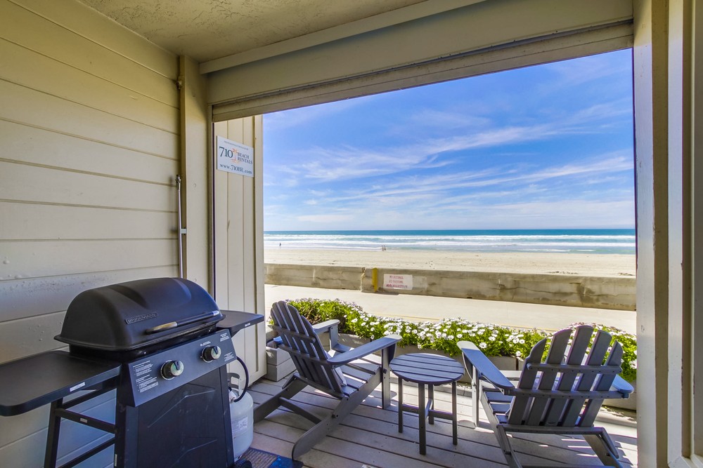 Virtual tour photo 22 of 28 for 3755 Ocean Front Walk #1
