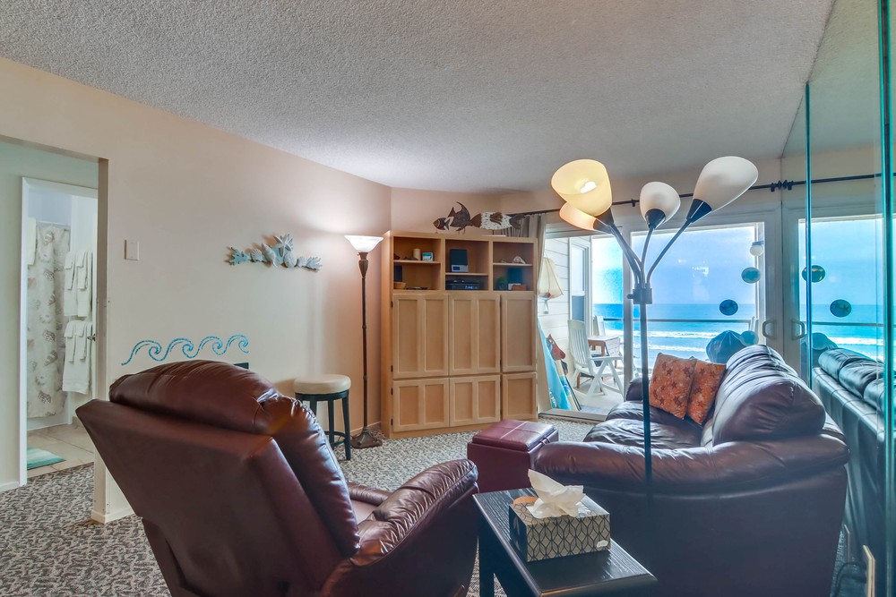 Virtual tour photo 1 of 33 for 3755 Ocean Front Walk