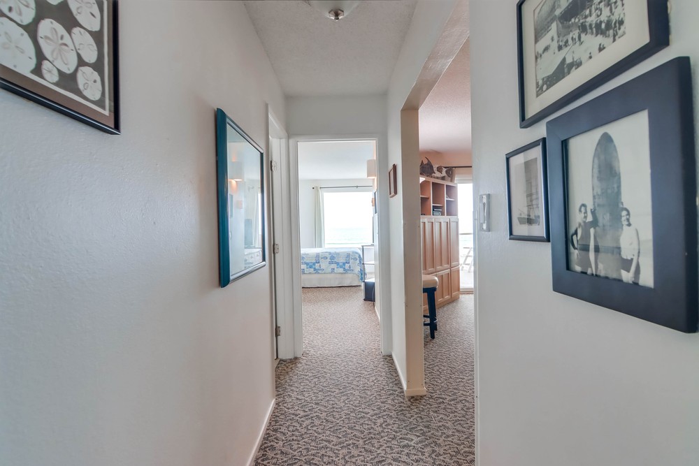Virtual tour photo 21 of 33 for 3755 Ocean Front Walk