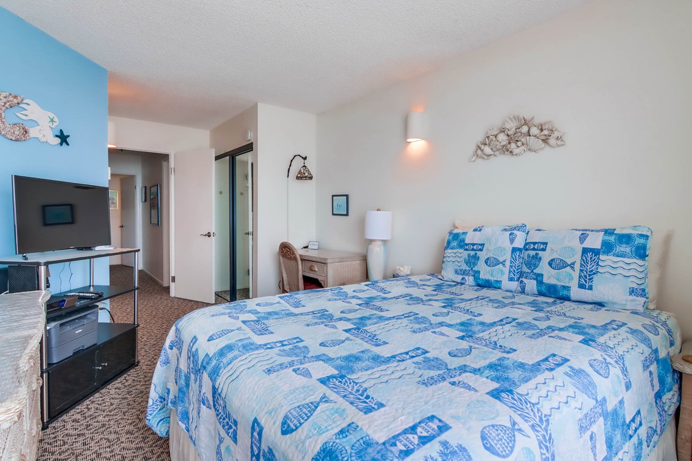 Virtual tour photo 24 of 33 for 3755 Ocean Front Walk