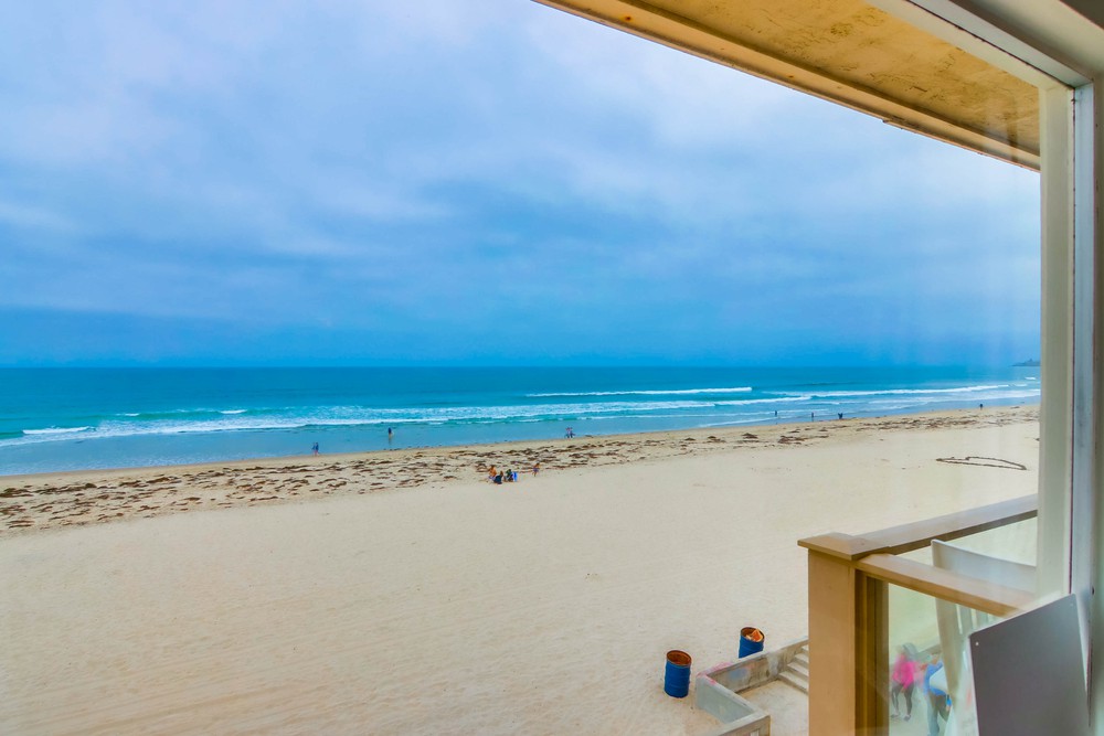 Virtual tour photo 26 of 33 for 3755 Ocean Front Walk