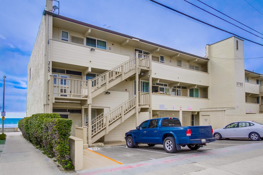Virtual tour photo 1 of 28 for 3755 Ocean Front Walk #8