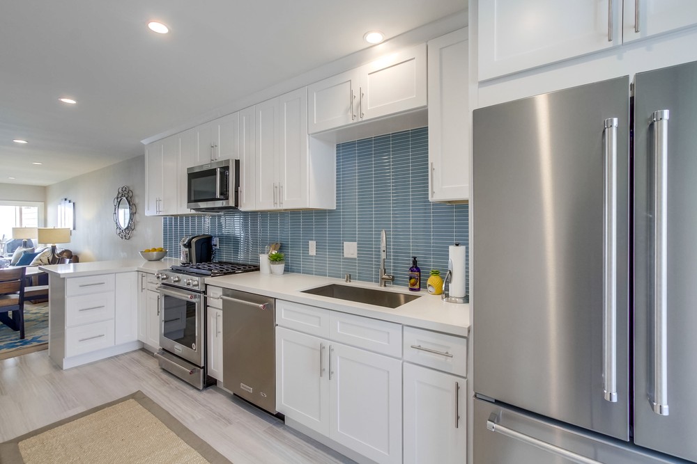 Virtual tour photo 9 of 28 for 3755 Ocean Front Walk #8
