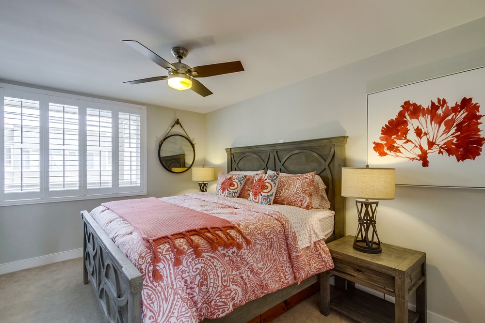 Virtual tour photo 13 of 28 for 3755 Ocean Front Walk #8