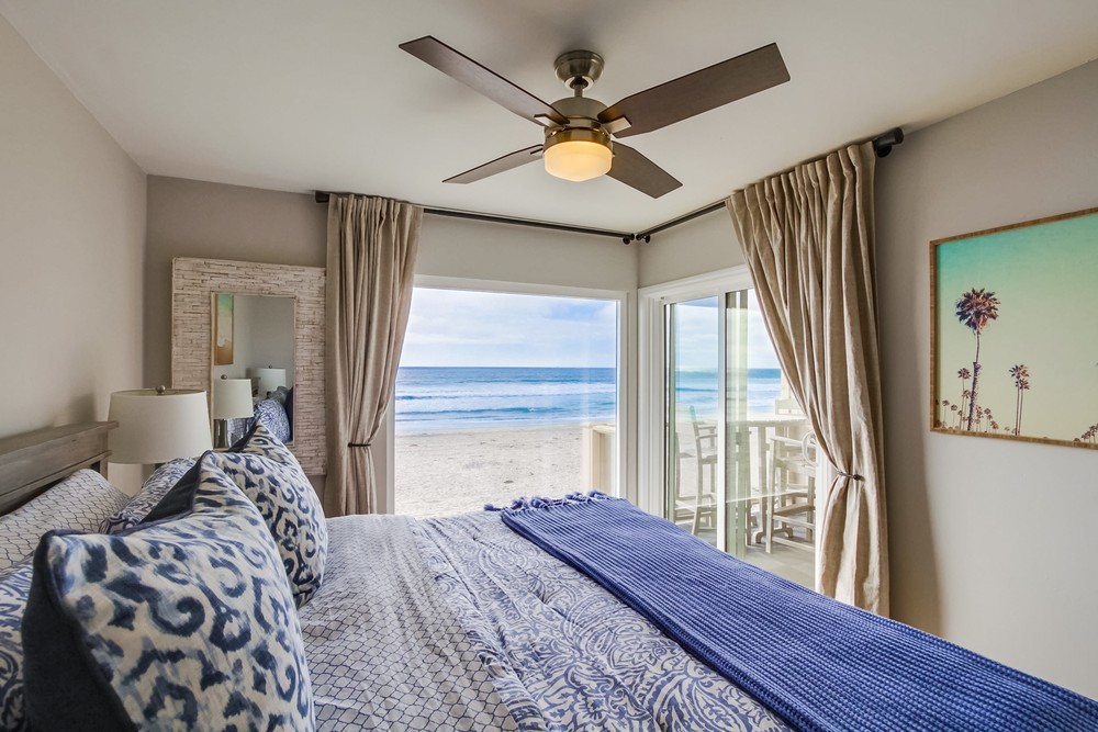 Virtual tour photo 16 of 28 for 3755 Ocean Front Walk #8