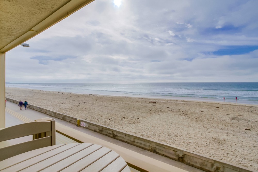 Virtual tour photo 23 of 28 for 3755 Ocean Front Walk #8