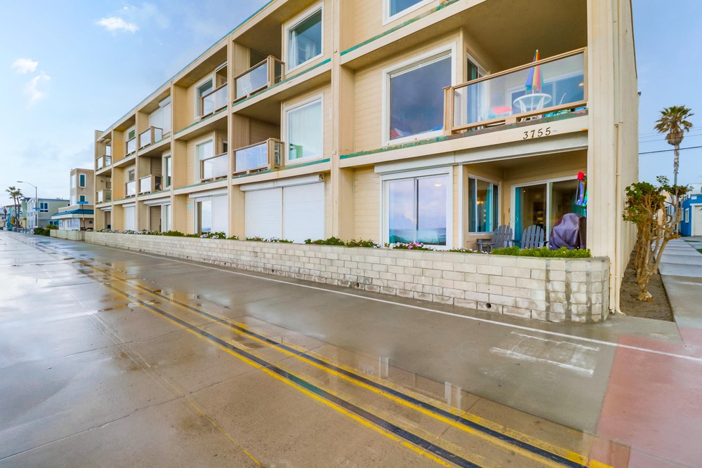 Virtual tour photo 1 of 46 for 3755 Ocean Front Walk UNIT 1