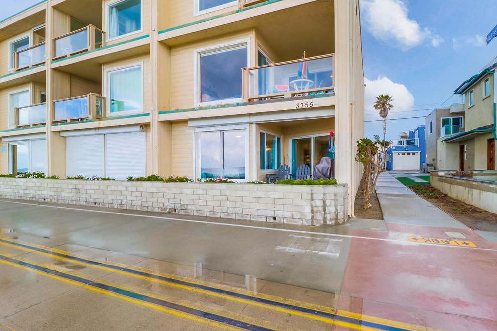 Virtual tour photo 3 of 46 for 3755 Ocean Front Walk UNIT 1