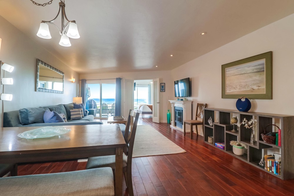 Virtual tour photo 11 of 46 for 3755 Ocean Front Walk UNIT 1