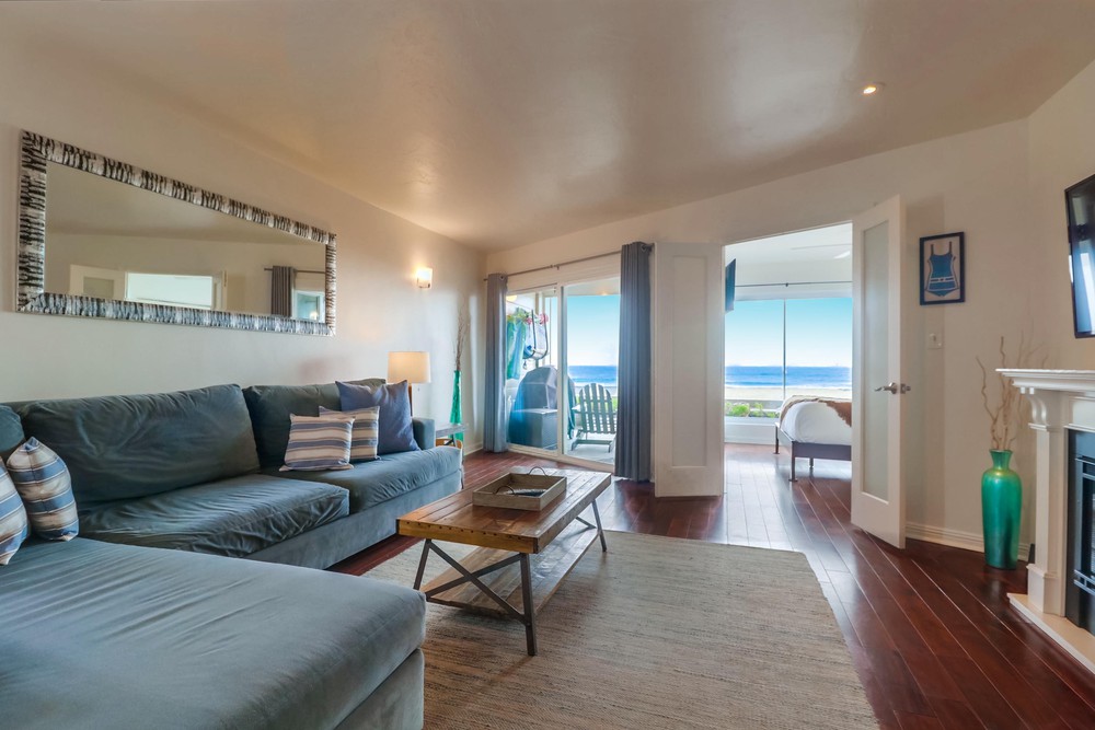 Virtual tour photo 13 of 46 for 3755 Ocean Front Walk UNIT 1