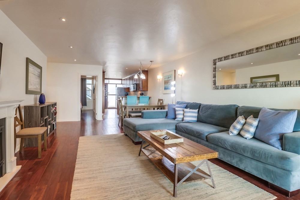 Virtual tour photo 14 of 46 for 3755 Ocean Front Walk UNIT 1