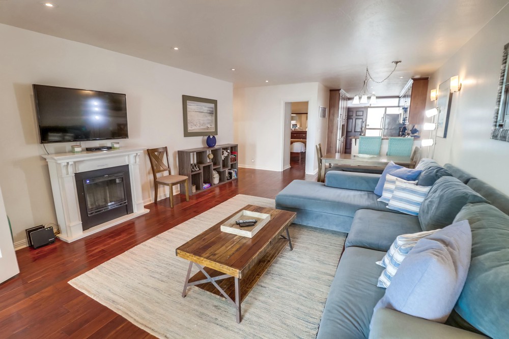 Virtual tour photo 16 of 46 for 3755 Ocean Front Walk UNIT 1