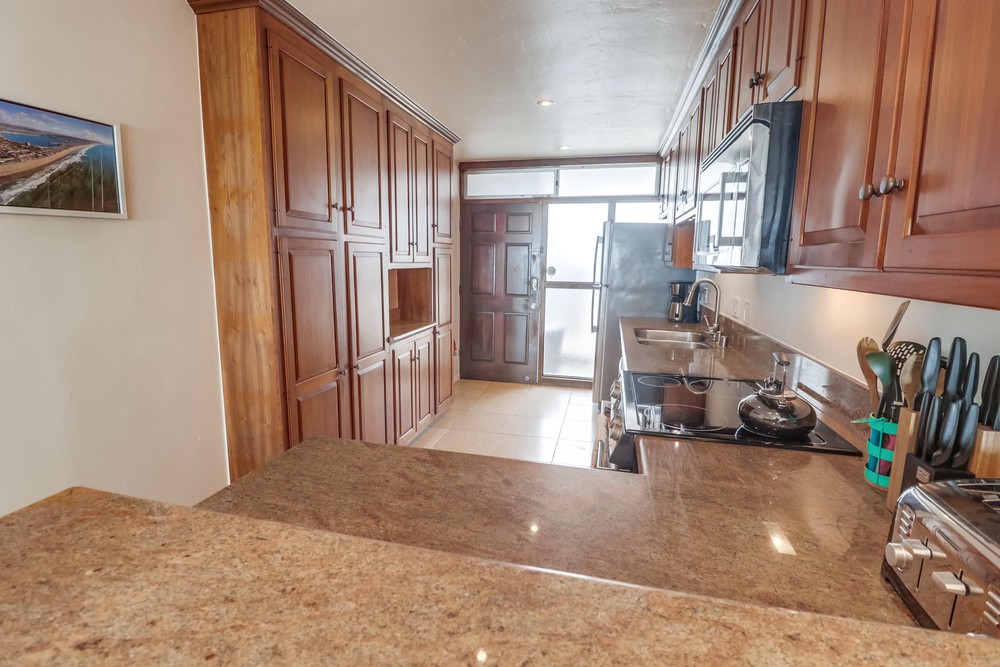 Virtual tour photo 21 of 46 for 3755 Ocean Front Walk UNIT 1