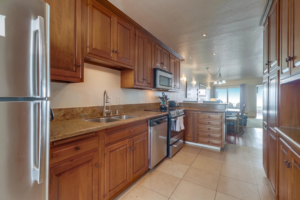 Virtual tour photo 22 of 46 for 3755 Ocean Front Walk UNIT 1