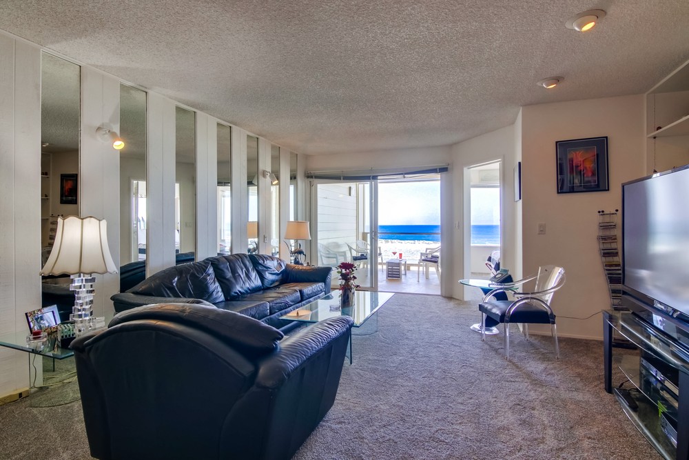 Virtual tour photo 8 of 40 for 3755 Ocean Front Walk UNIT 15