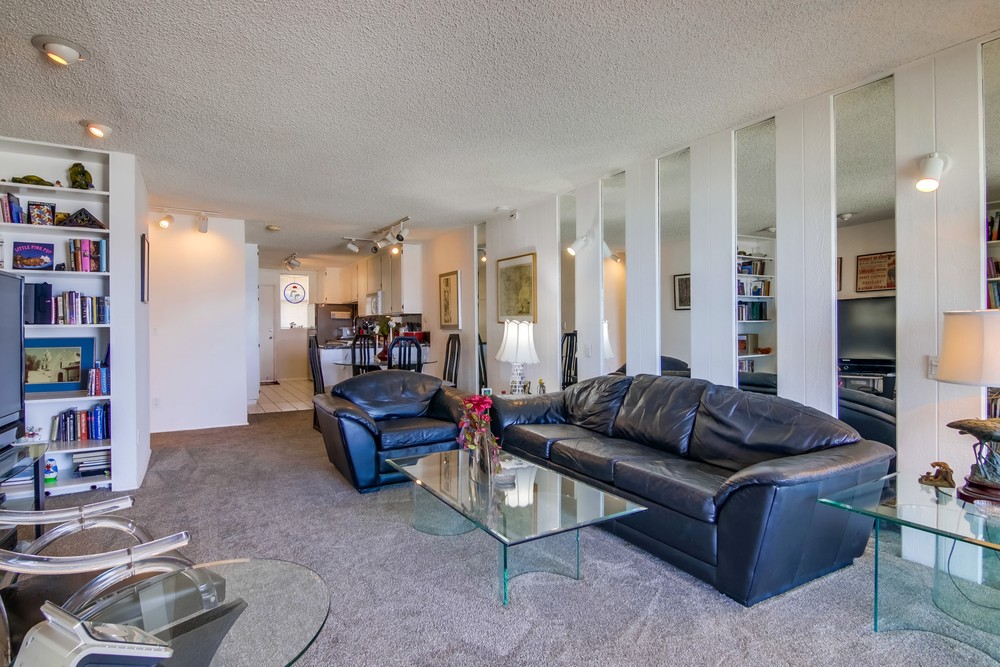 Virtual tour photo 13 of 40 for 3755 Ocean Front Walk UNIT 15
