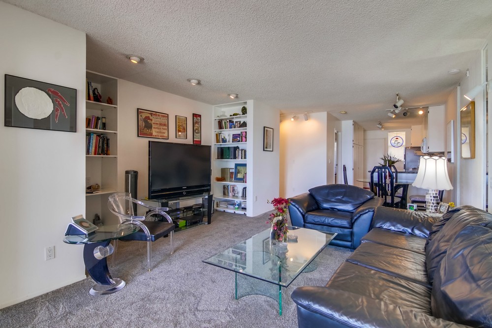 Virtual tour photo 14 of 40 for 3755 Ocean Front Walk UNIT 15