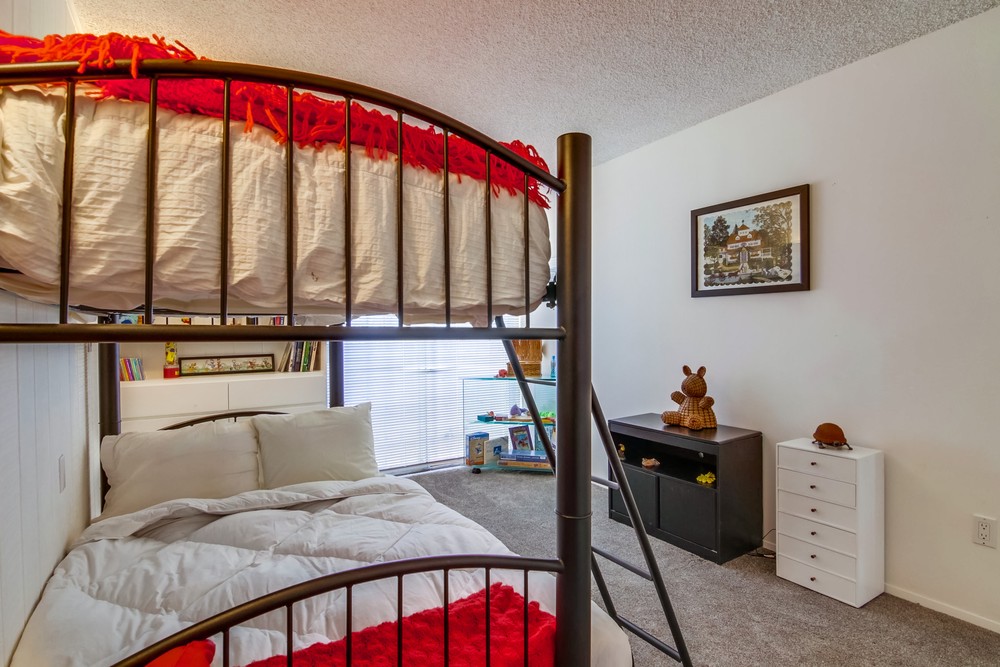 Virtual tour photo 23 of 40 for 3755 Ocean Front Walk UNIT 15
