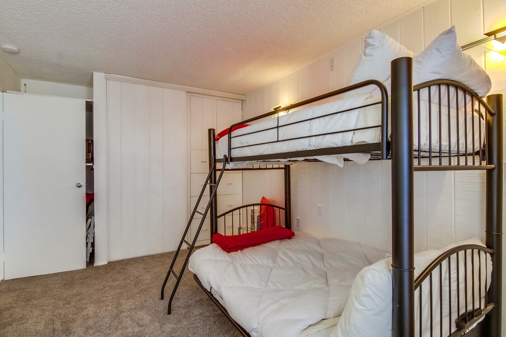 Virtual tour photo 24 of 40 for 3755 Ocean Front Walk UNIT 15
