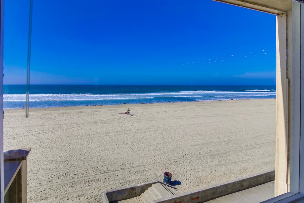 Virtual tour photo 30 of 40 for 3755 Ocean Front Walk UNIT 15
