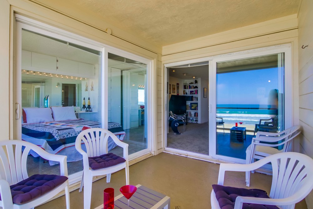 Virtual tour photo 33 of 40 for 3755 Ocean Front Walk UNIT 15