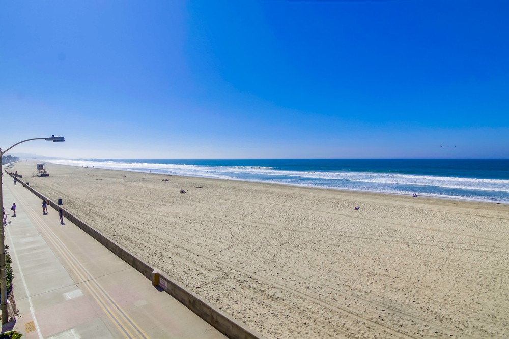 Virtual tour photo 37 of 40 for 3755 Ocean Front Walk UNIT 15